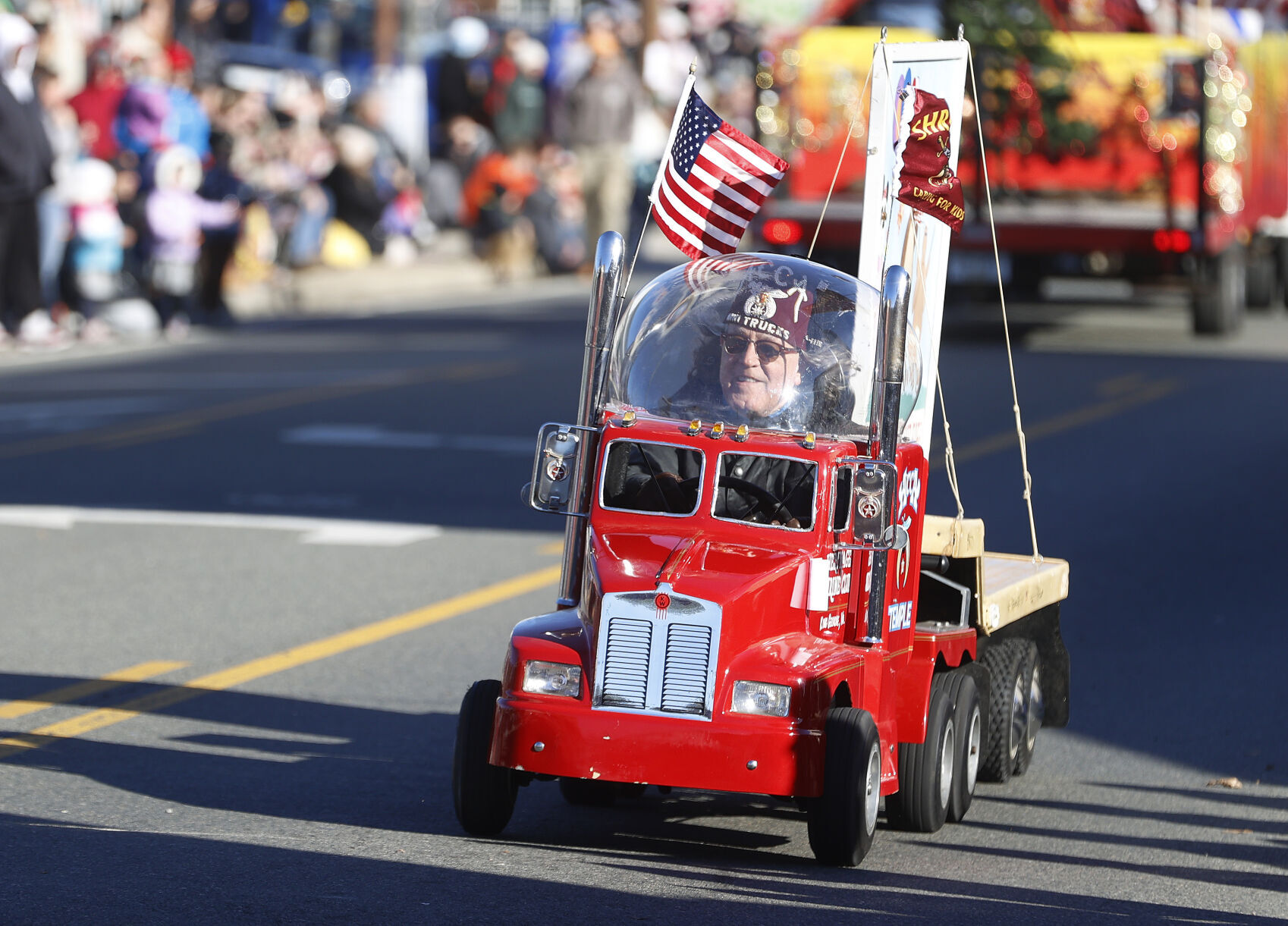 20221121_MET_PARADE_AWE07